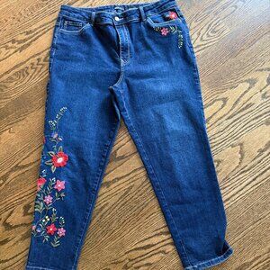 Embroidered Crop Jeans Size 16